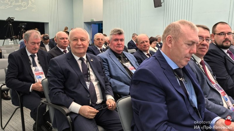 Глава Котовска Алексей Плахотников принимает участие в работе Второго всероссийского муниципального форума «МАЛАЯ РОДИНА – СИЛА РОССИИ», который проходит в Москве.
