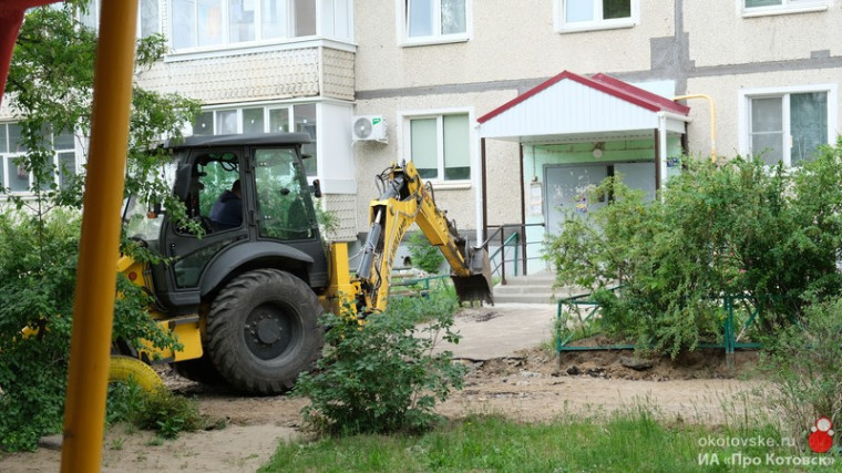 В Котовске продолжается благоустройство дворовых территорий в рамках национального проекта «Инфраструктура для жизни». В Котовске продолжается благоустройство дворовых территорий в рамках национального проекта «Инфраструктура для жизни».