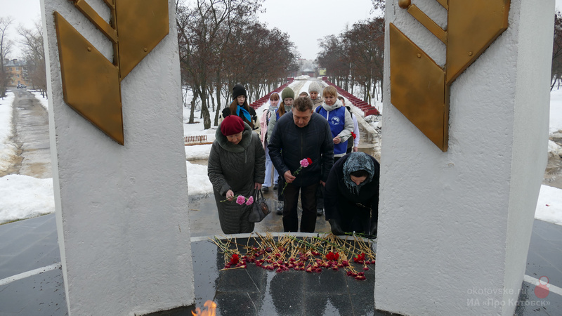 В Котовске прошла траурная акция, посвященная жертвам теракта в &quot;Крокус Сити Холле&quot;.